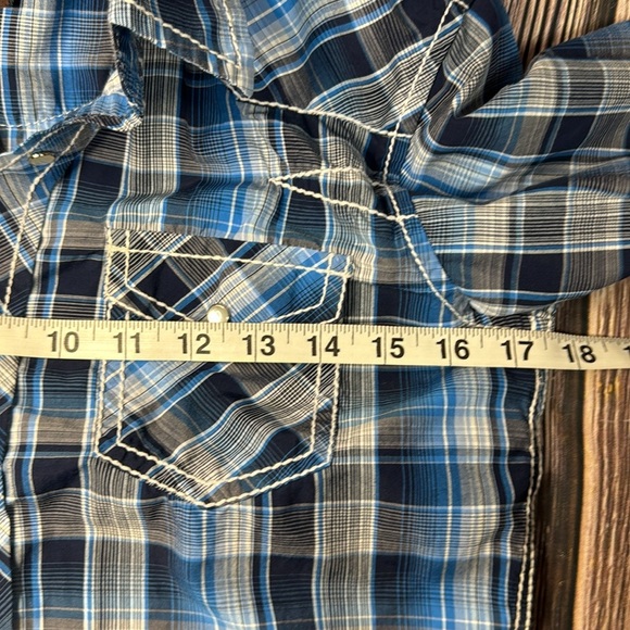 Boys Pintlar Plaid Button Down Shirt- Larger - Picture 8 of 9
